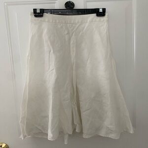 White nee length skirt